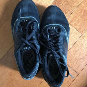 Women's Black Reebok Runners Size  6.5